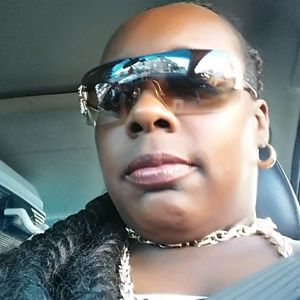 Meet your Posher, Latisha